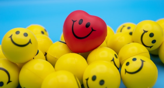 leading a happy organisation - smiling balloons